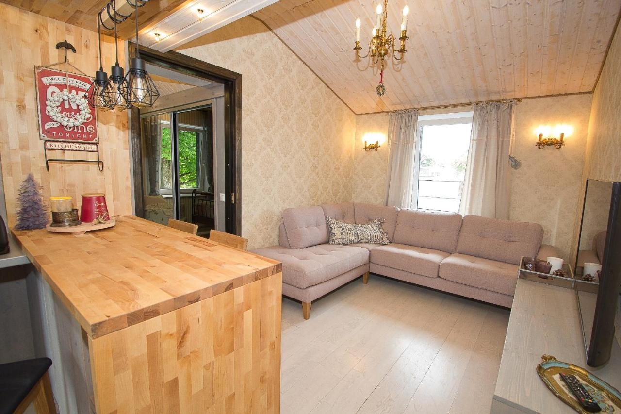 Apartment With Private Garden And Large Balcony بارنو المظهر الخارجي الصورة